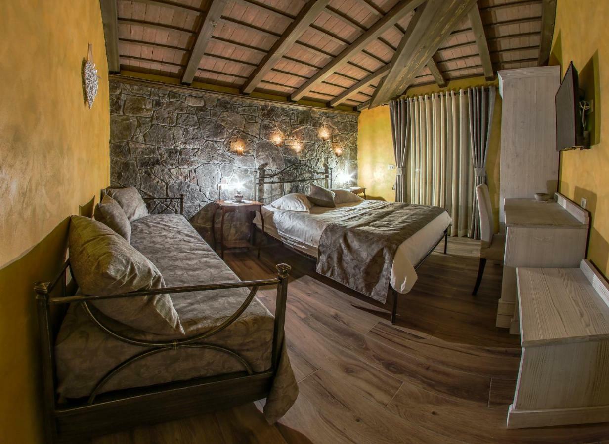 Cebron Family Estate Hotell Branik Eksteriør bilde
