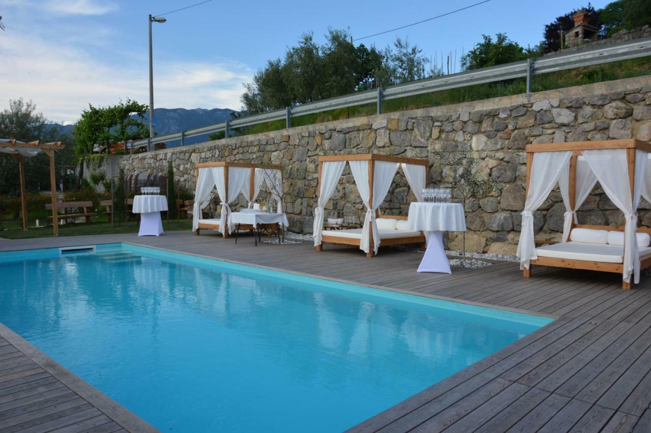 Cebron Family Estate Hotell Branik Eksteriør bilde