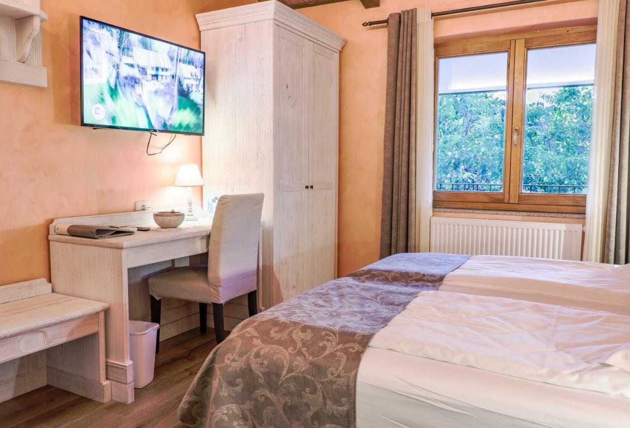 Cebron Family Estate Hotell Branik Eksteriør bilde